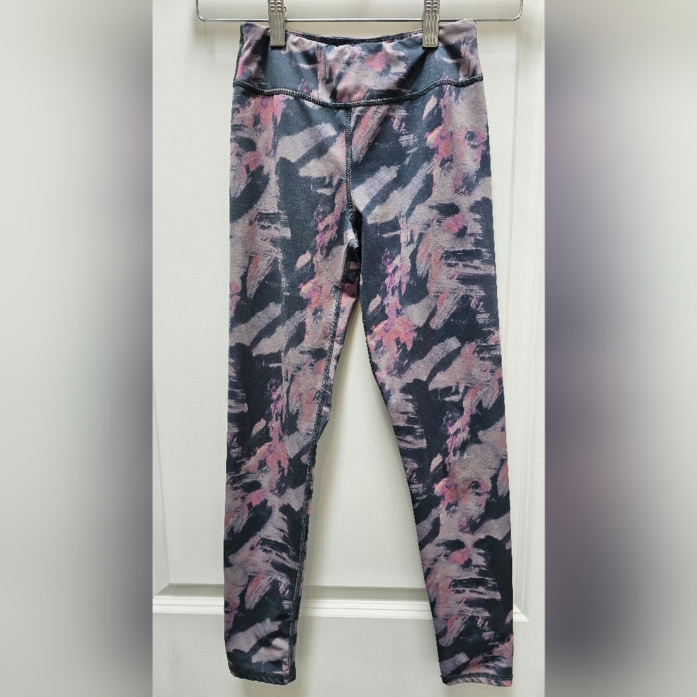 Zella Kids Leggings in Black and Pink Abstract